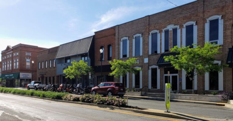 9 Laid-Back Indiana Towns Where Life Moves at a Slower Pace