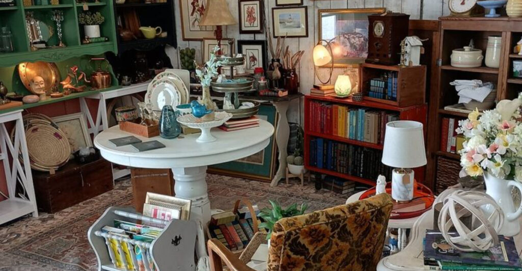 9 Missouri Flea Markets Every Treasure Hunter Needs to Visit