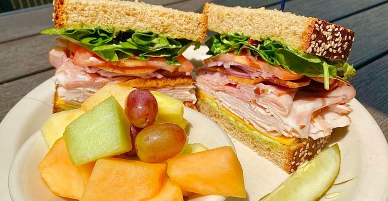 9 Small-Town Texas Restaurants Everyone Should Try at Least Once
