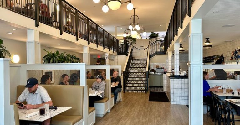 9 Texas Courthouse-Square Restaurants That Make Small-Town Lunch Worth The Detour