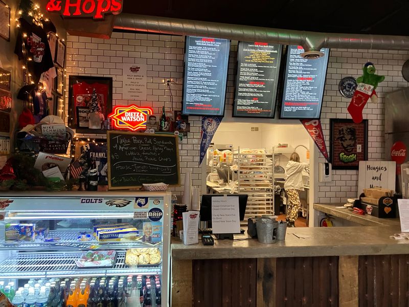 Cooper Sharp, Whiz, and the Cheese Choices That Shape the Bite