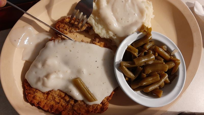 Comfort Food Gives the Pie a Strong Supporting Cast