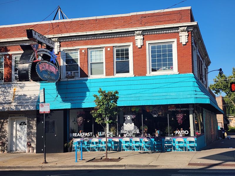 Honeybear Cafe (Chicago)
