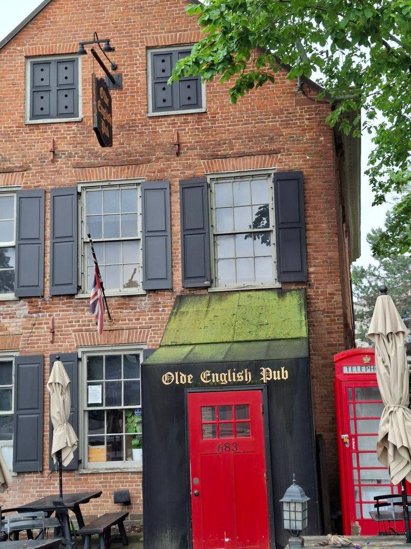 A 1730s Brick Building With Real Character