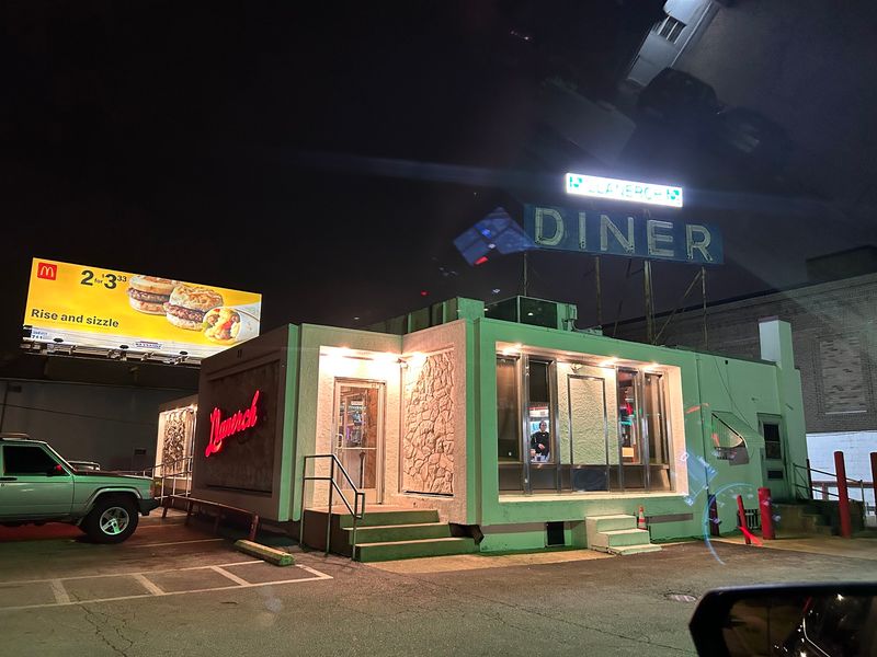 A 24-Hour Stop For Any Craving A 24-Hour Stop For Any Craving