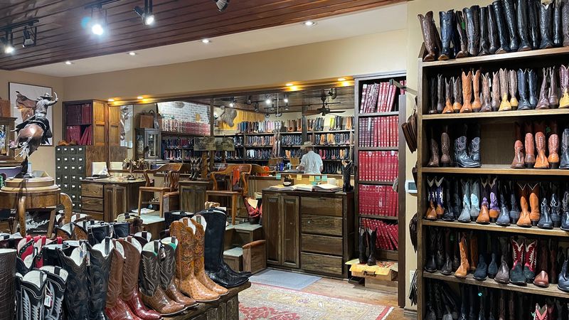 A Boot-Fitting Experience That Borders on Ceremonial A Boot-Fitting Experience That Borders on Ceremonial