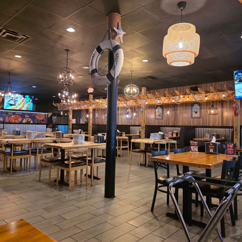 A Busy Dining Room That Still Feels Welcoming