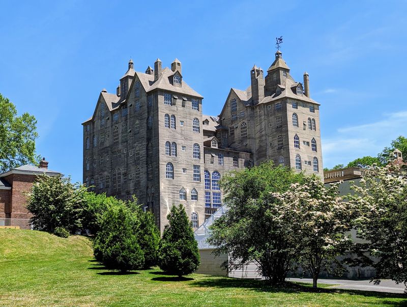 A Concrete Castle That Stops You Before You Enter A Concrete Castle That Stops You Before You Enter
