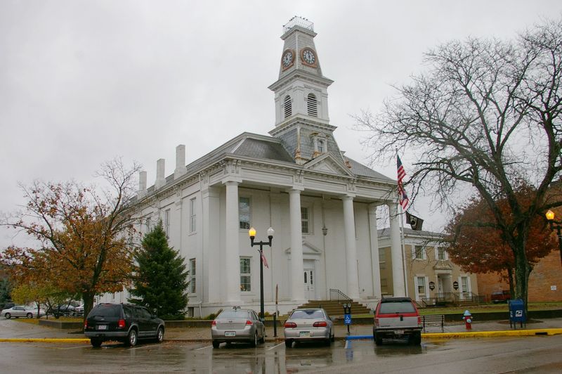 A Courthouse Square with Real Presence A Courthouse Square with Real Presence