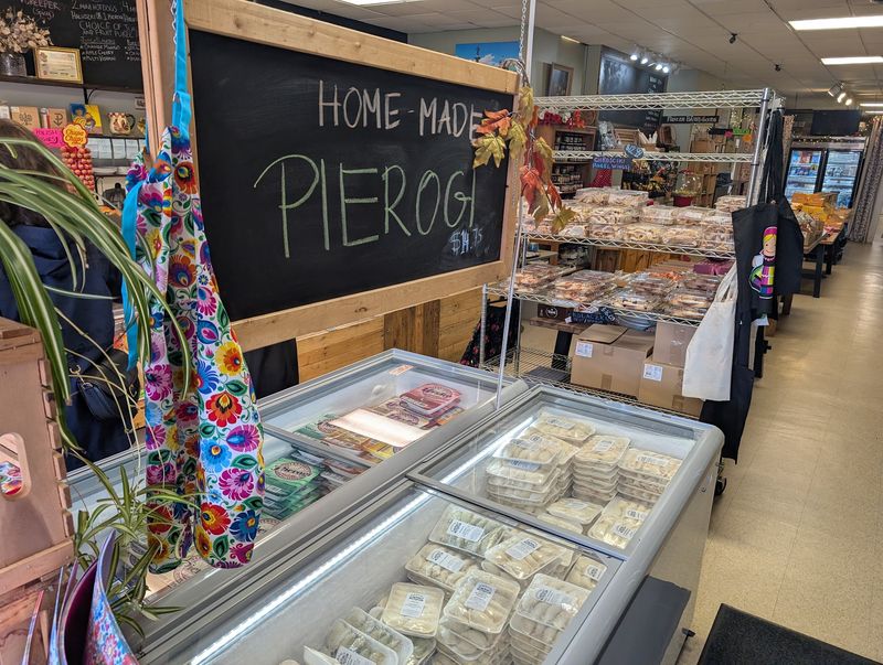 A Deli Counter Experience Keeps Things Casual and Authentic