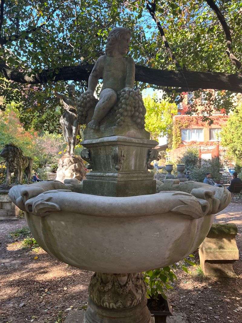 A Dog-Friendly Stop With Extra Summer Charm