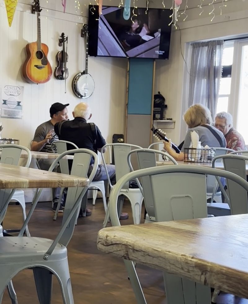 A Friendly, No-Frills Atmosphere Makes It Feel Like a Local Favorite