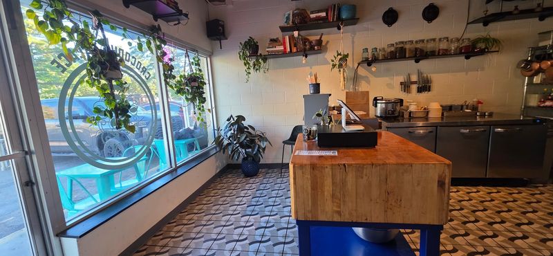 A Front Street stop with a food-hall twist