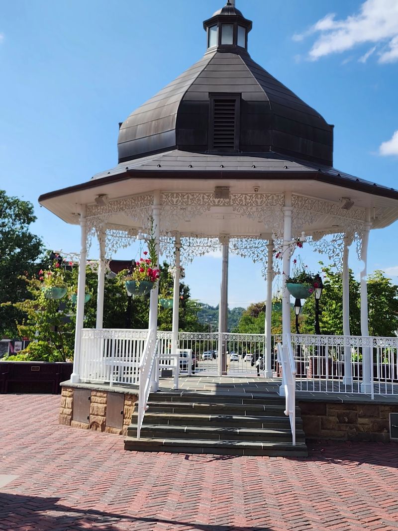 A Gazebo That Feels Made For Small-Town Memories A Gazebo That Feels Made For Small-Town Memories