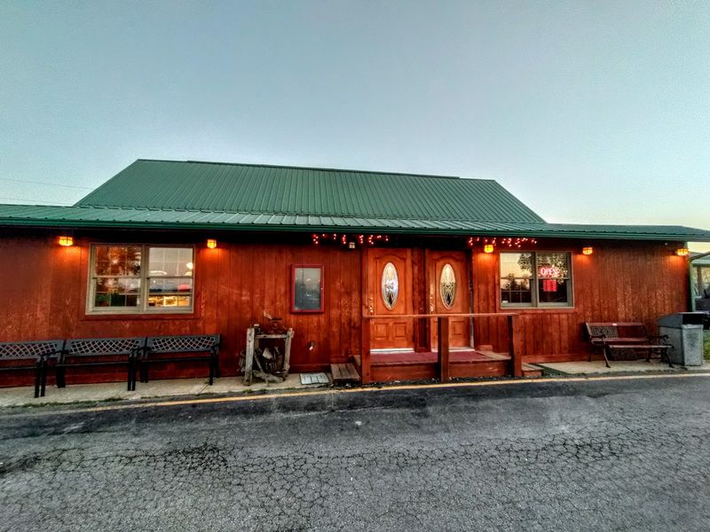 A Handy Stop Near Mark Twain Lake
