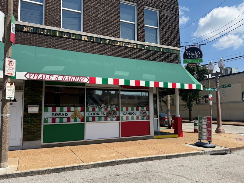 A Hill Neighborhood Stop With Old-School Charm