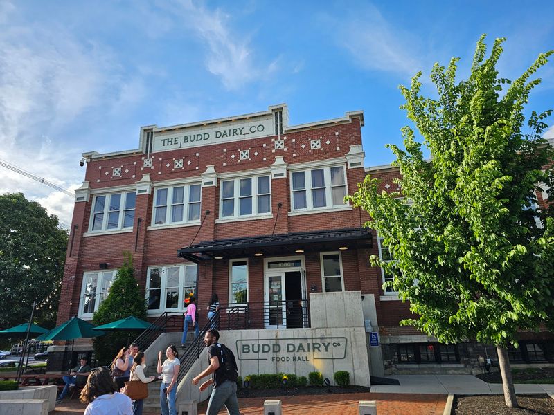 A Historic Building With Fresh Energy A Historic Building With Fresh Energy