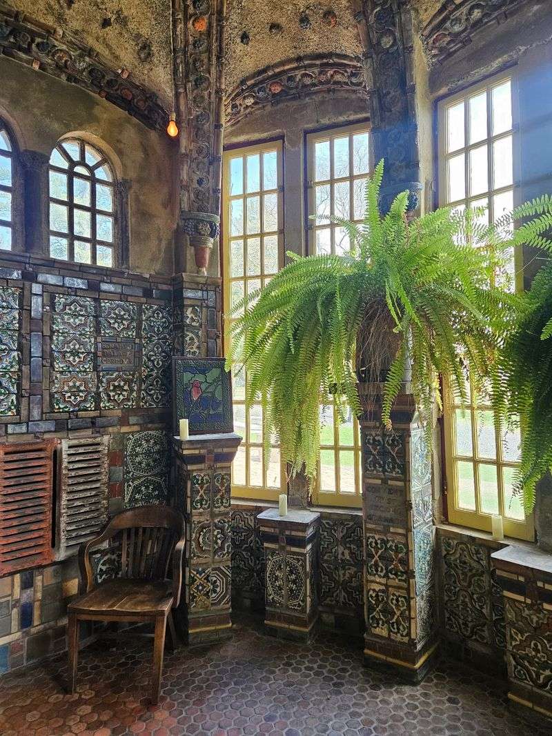 A Library and Windows Made for Daydreaming A Library and Windows Made for Daydreaming