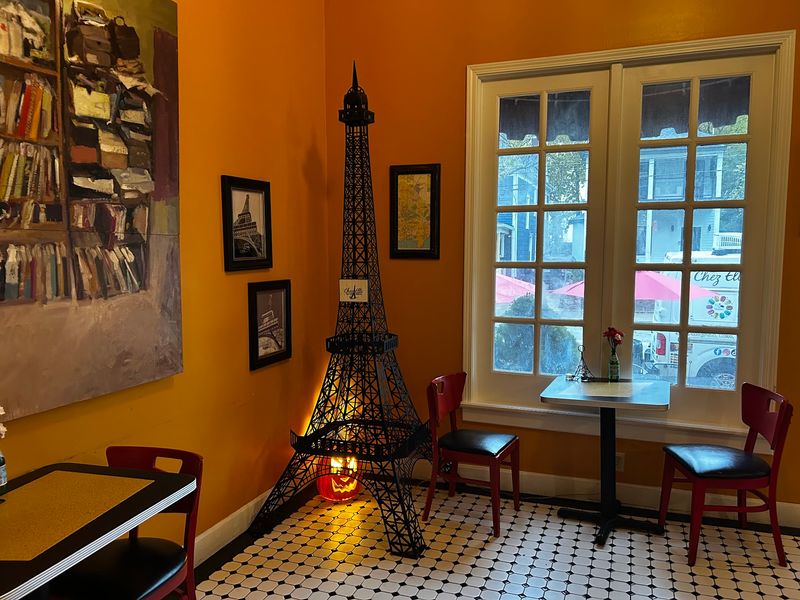A Paris Feeling Inside a Kansas City Landmark A Paris Feeling Inside a Kansas City Landmark