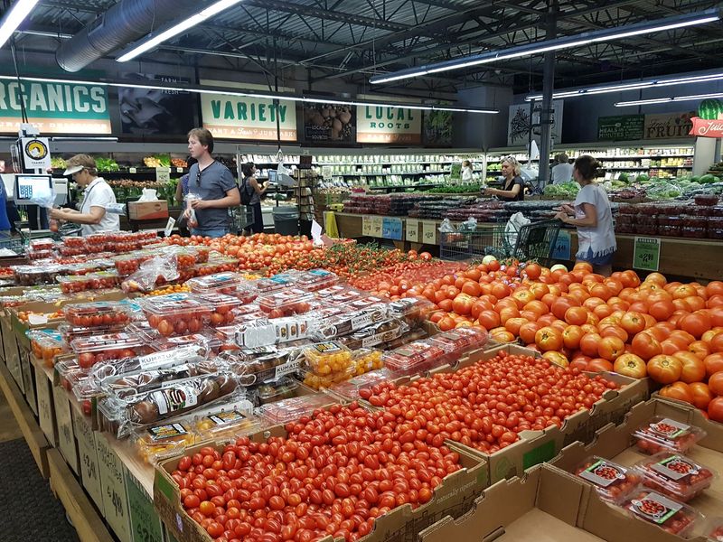 A Produce Section That Looks Like a Farmers Market Exploded (In the Best Way) A Produce Section That Looks Like a Farmers Market Exploded (In the Best Way)