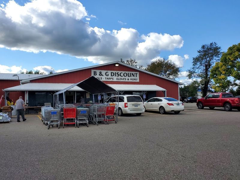A Roadside Stop That Looks Like an Adventure A Roadside Stop That Looks Like an Adventure