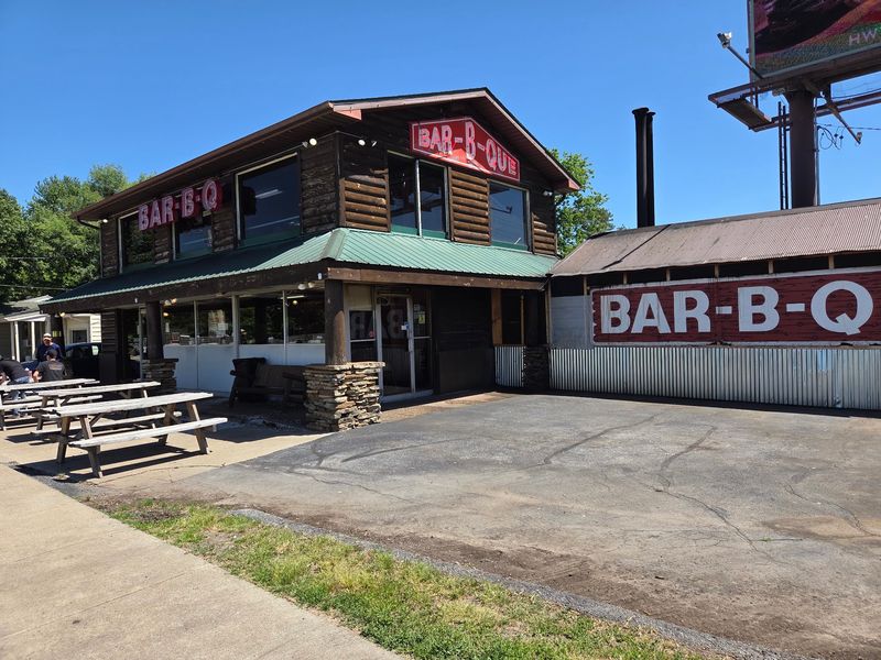 A Small Shack Feel With Big Springfield Energy