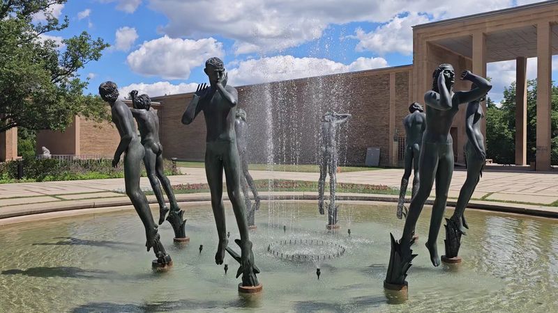 A Smart Pick For Families, Dates, And Casual Art Fans