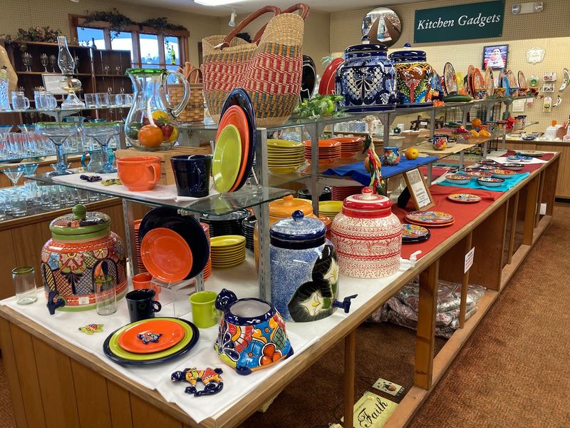 A Smart Place To Hunt For Gifts, Souvenirs, And Seconds