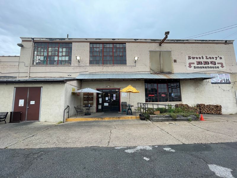 A State Road Spot With Big BBQ Energy