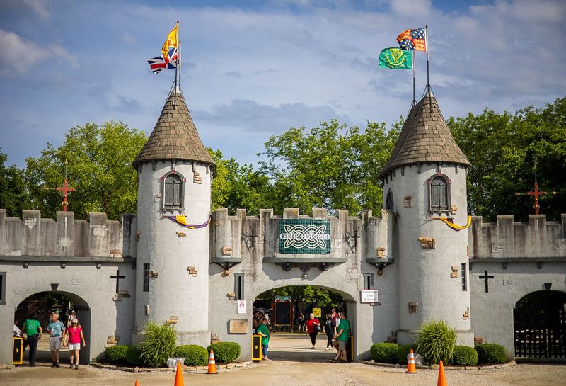 A Storybook Entrance Sets the Scene A Storybook Entrance Sets the Scene