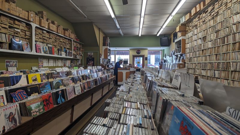 A Strong Spot for 45 Collectors A Strong Spot for 45 Collectors