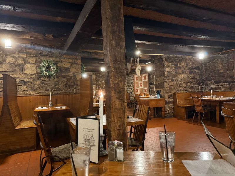 A breakfast setting with real colonial history
