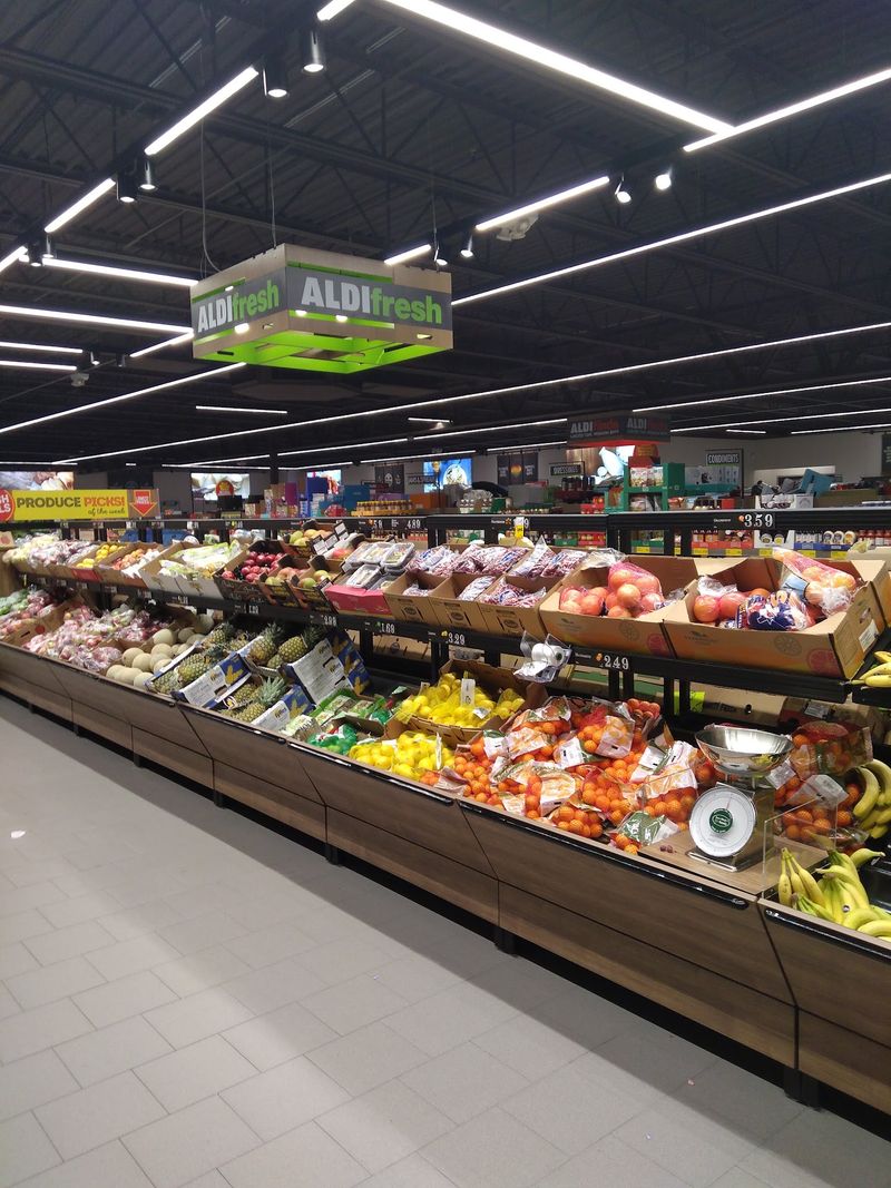 ALDI - Warren, MI ALDI - Warren, MI