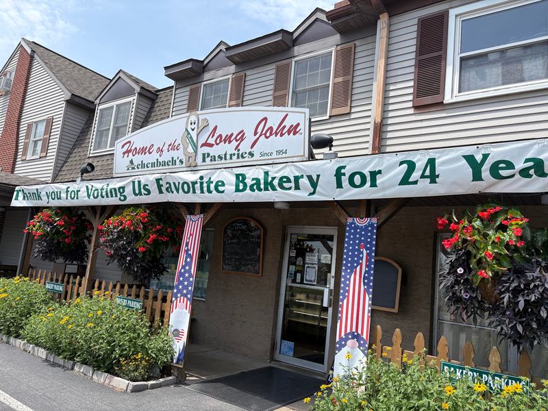 Achenbach’s Pastries