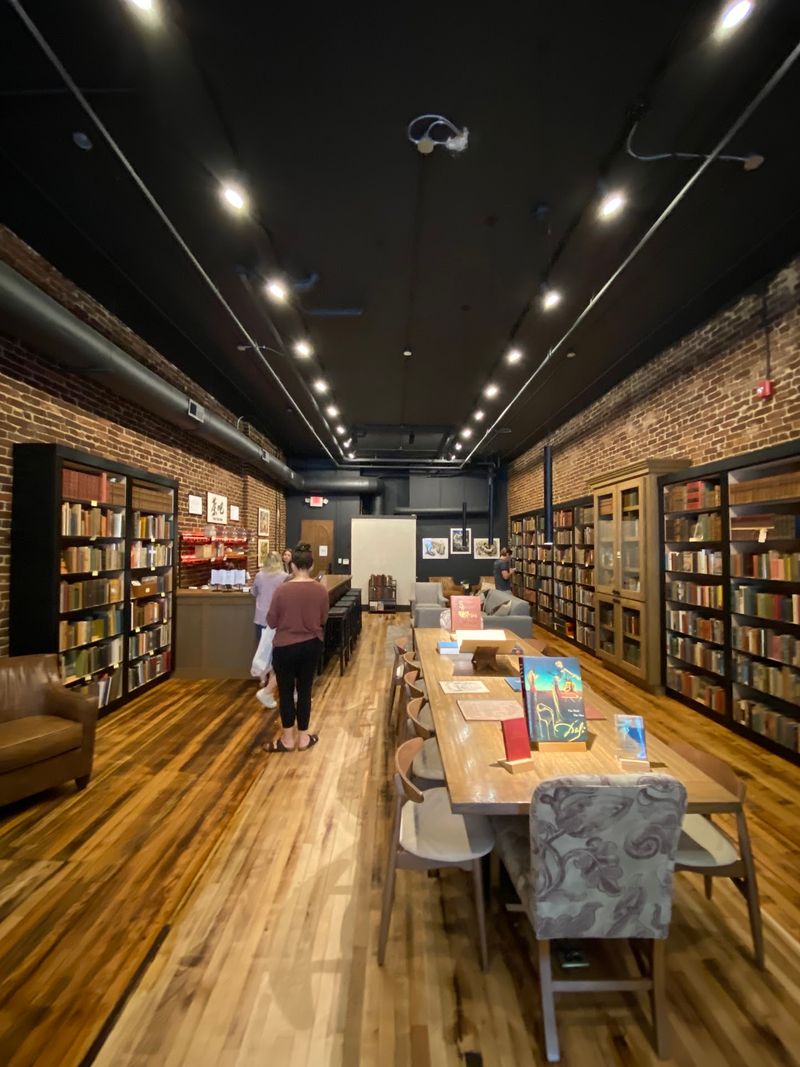 Addison's Bookstore - Knoxville