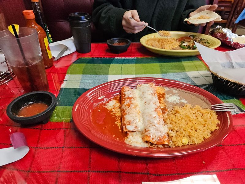 Affordable Plates and Portions That Please Many Guests Affordable Plates and Portions That Please Many Guests
