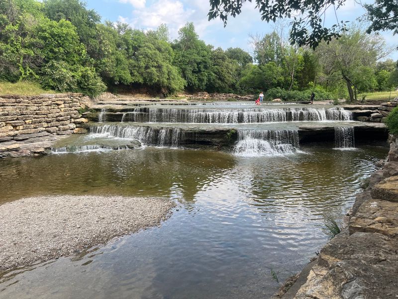 Airfield Falls Trailhead & Conservation Park (Fort Worth)
