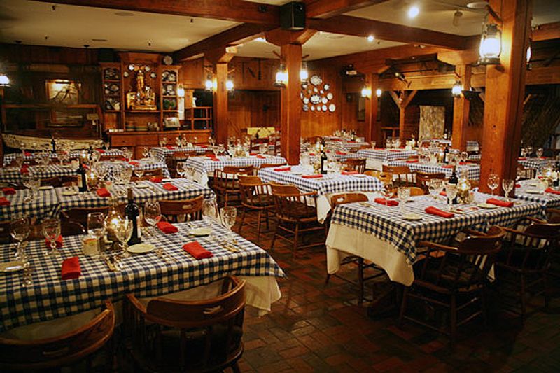 Angus Barn (Raleigh) Angus Barn (Raleigh)