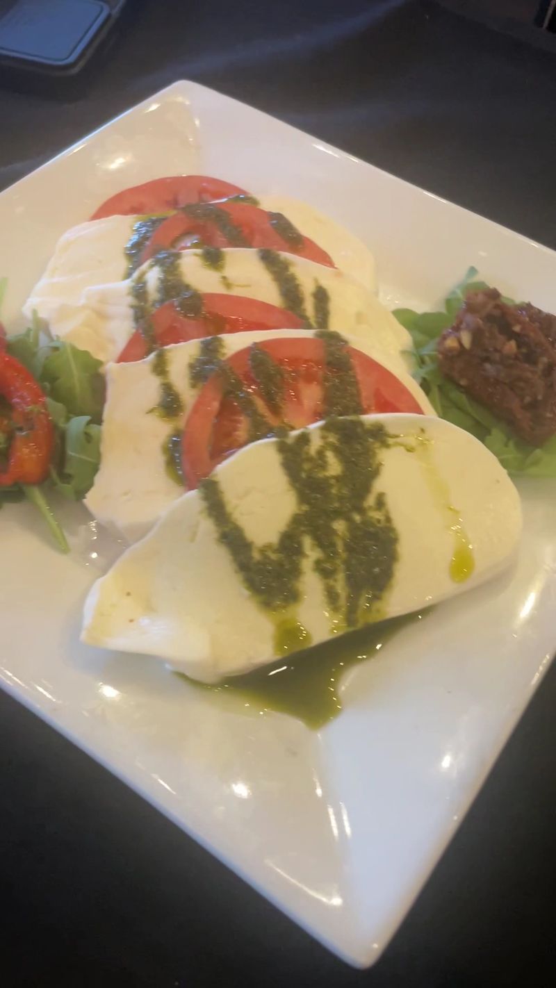 Annabella's House of Mozzarella