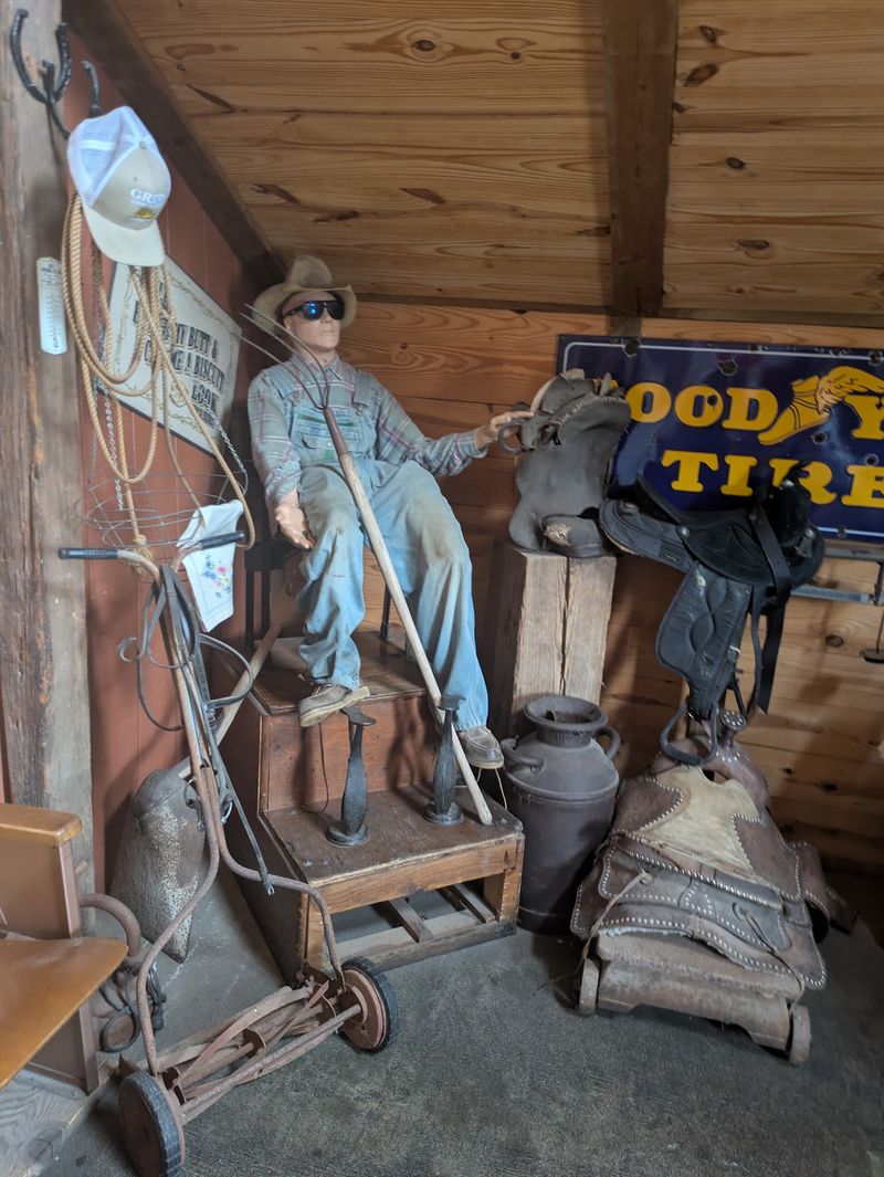 Antiques And Memorabilia Worth Exploring