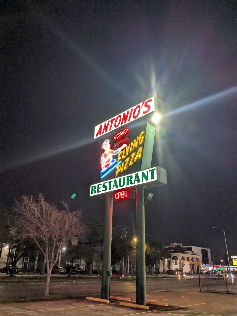 Antonio's Flying Pizza (Houston) Antonio's Flying Pizza (Houston)