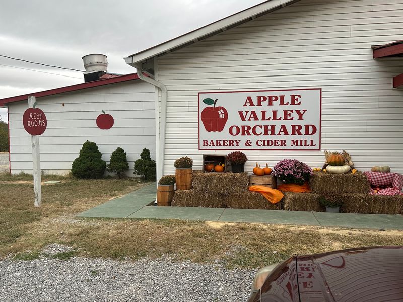 Apple Valley Orchard, Cleveland Apple Valley Orchard, Cleveland