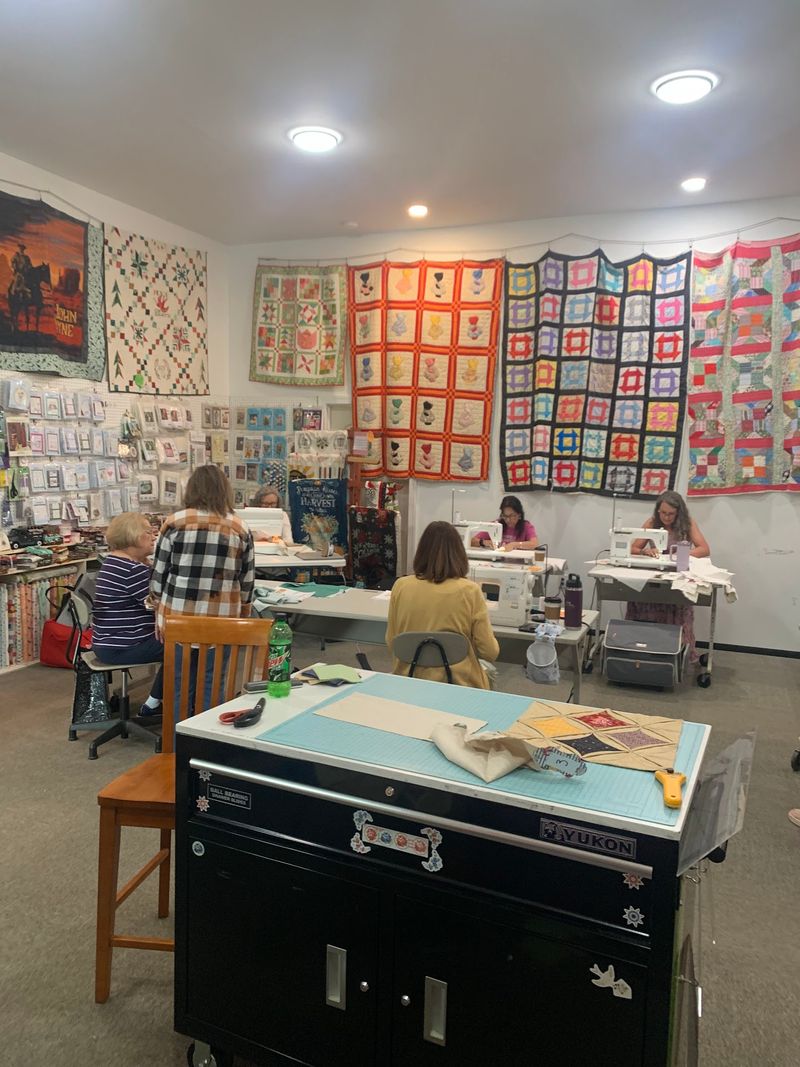 Aunt Bee's Farmhouse Quilt Shop & Bakery - Granville