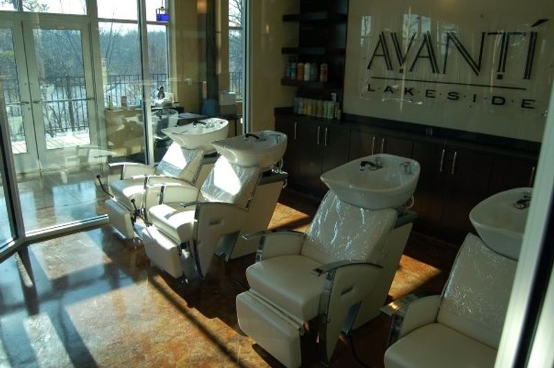 Avanti Salon & Spa Avanti Salon & Spa