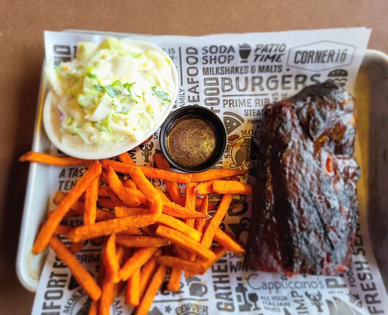 Barbecue, Fried Chicken, and Comfort Food Are Everywhere You Look Barbecue, Fried Chicken, and Comfort Food Are Everywhere You Look
