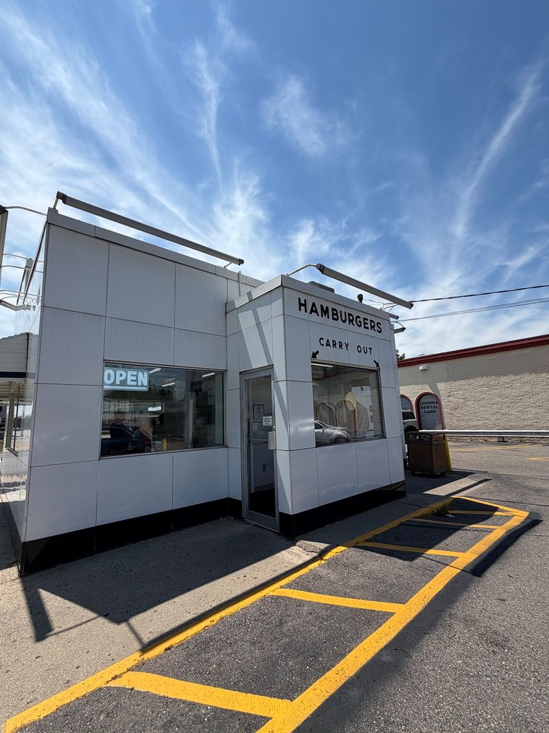 Bates Burgers (Livonia + Farmington Hills)