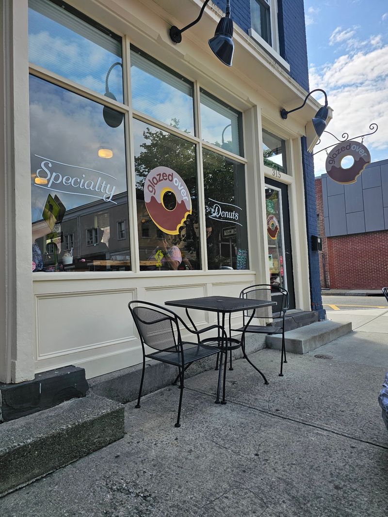 Beacon Gives the Bakery Extra Charm Beacon Gives the Bakery Extra Charm
