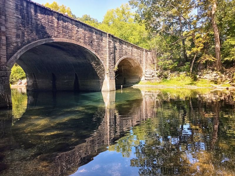 Bennett Springs State Park Campground - Lebanon, MO