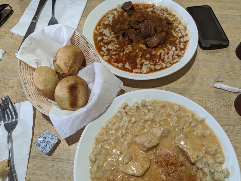 Big Portions Help Turn Dinner Into Tomorrow's Lunch Big Portions Help Turn Dinner Into Tomorrow's Lunch