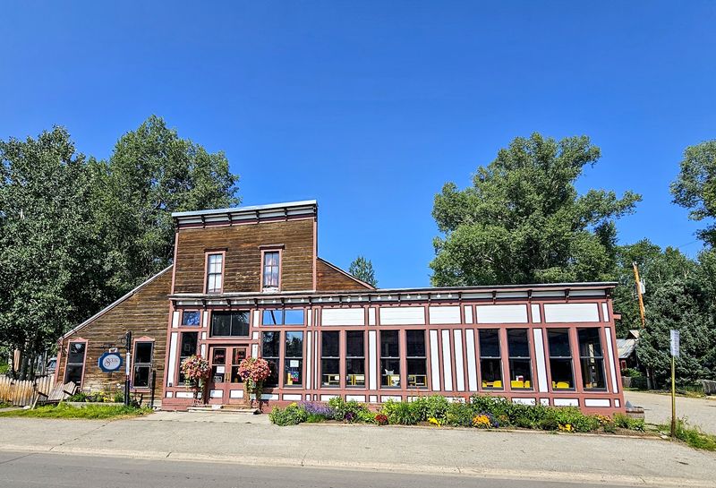 Why the Drive Through Colorado Mountains Adds to the Meal